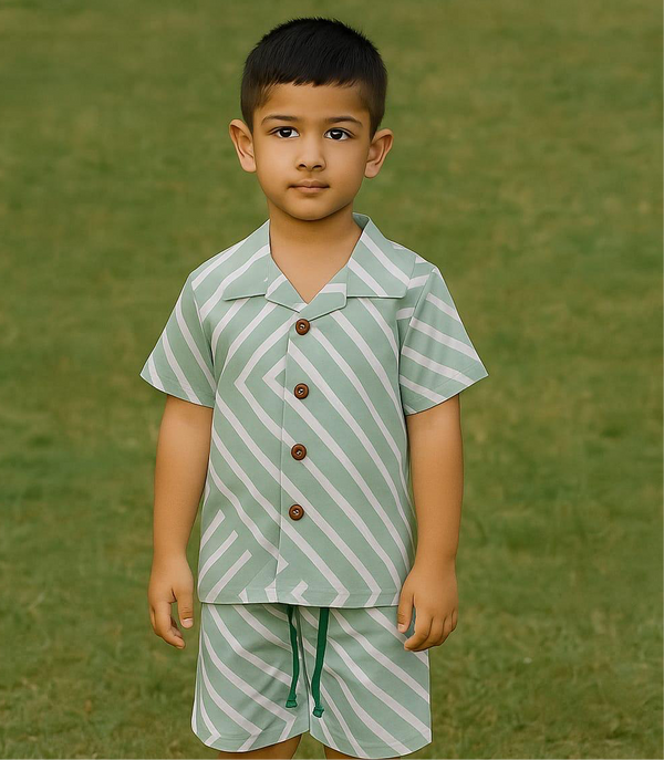 Light green linning Summer-shortsuit